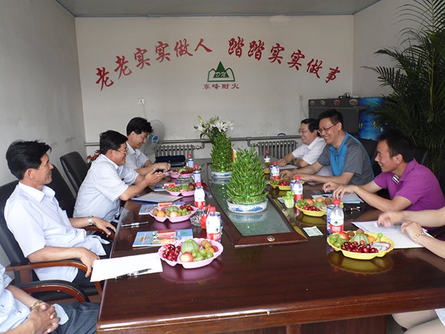 朝鮮耐火物管理局人員和我司技術(shù)人員開(kāi)展技術(shù)交流